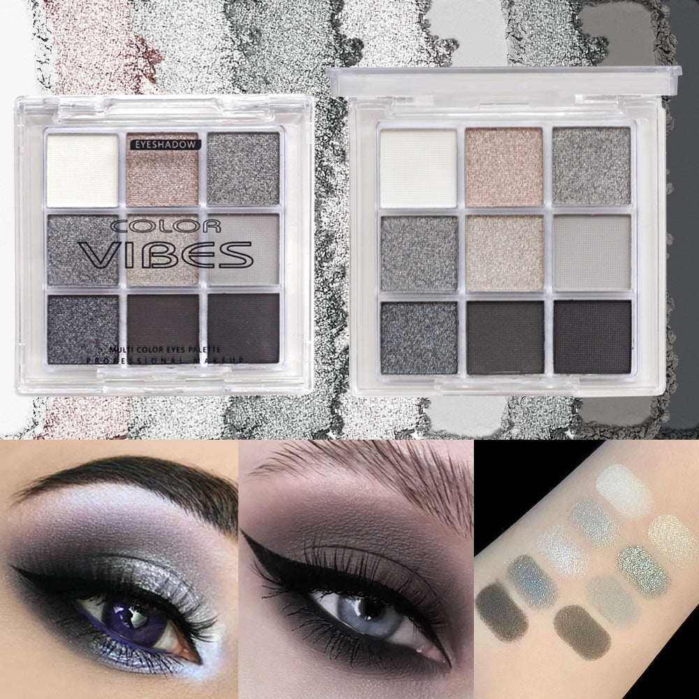 Schwarze Lidschattenpalette mit neun Farben