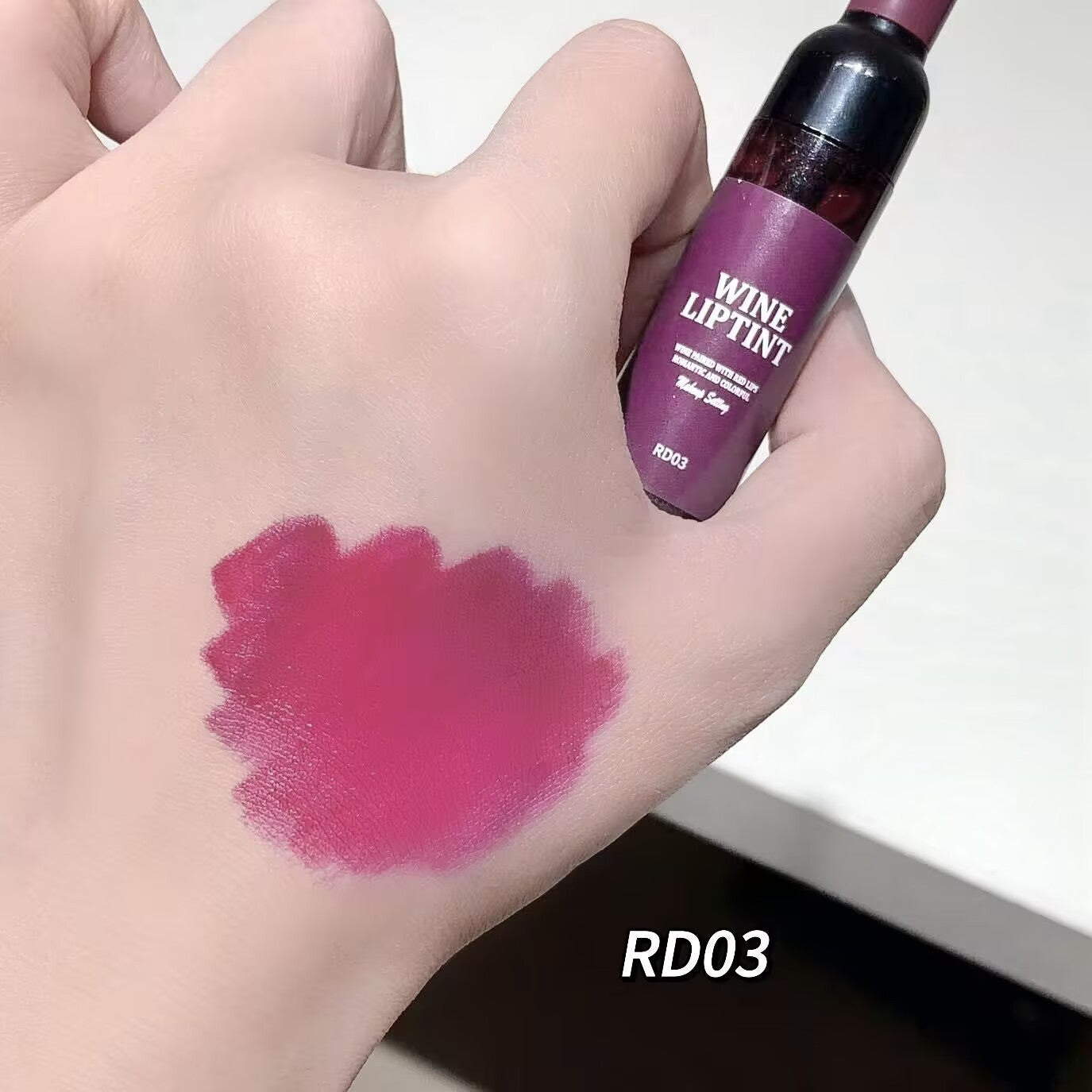 Wein-Lippenstift-Creme